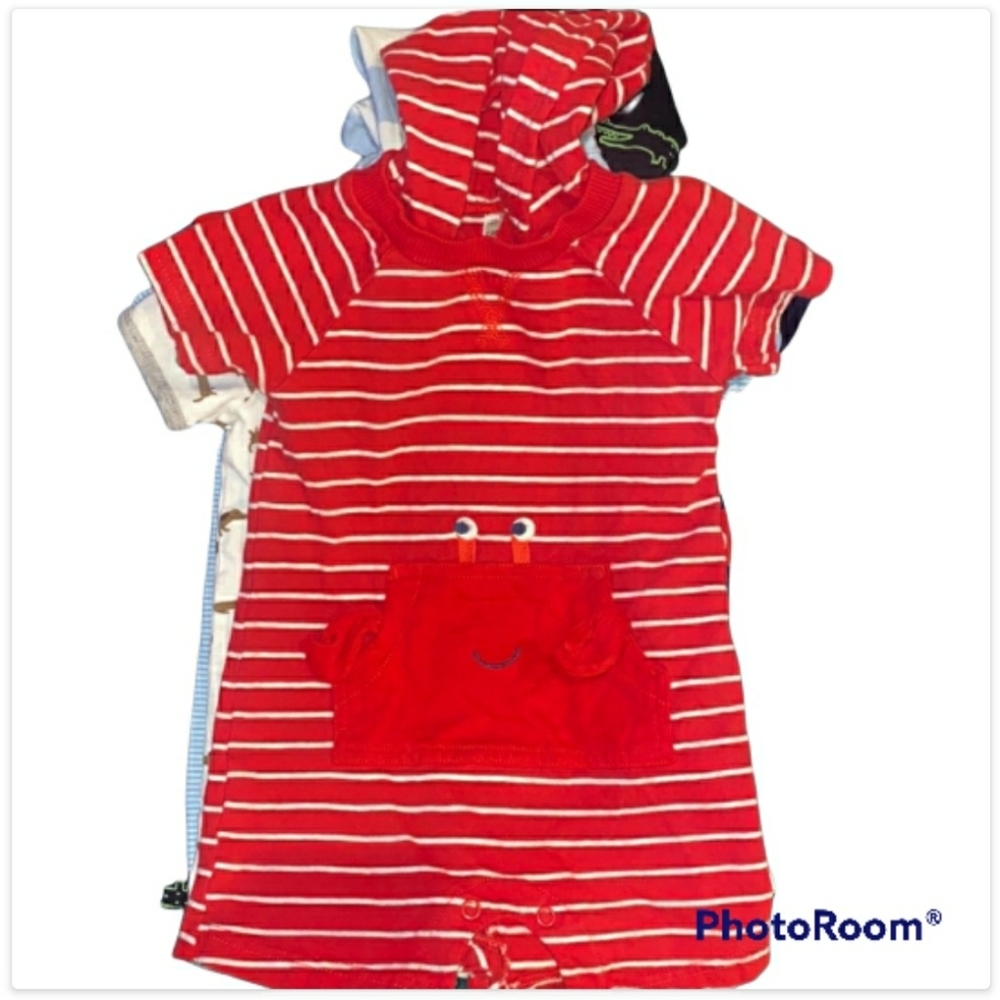Carter's hooded onesie 12 M